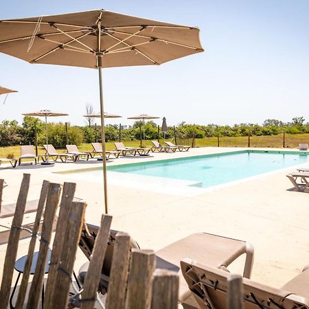 Hotel Lou Mas Dou Juge Saintes-Maries-de-La-Mer Exterior foto